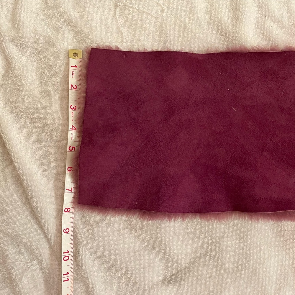 UGG PULL-THROUGH SUEDE FLEECE SCARF - Picture 7 of 10